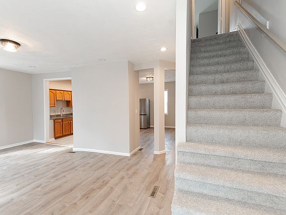 2nd image of 659 6th St #1