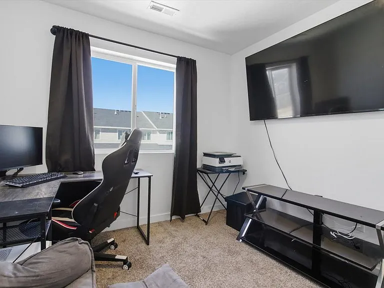 1194 W Summit Ridge Pkwy — Photo 18