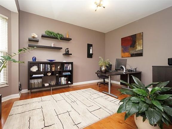 3rd image of 4407 Hyacinth Dr