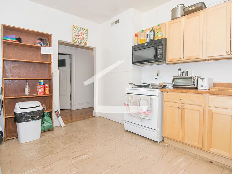14 Ashford St #3F — Photo 7
