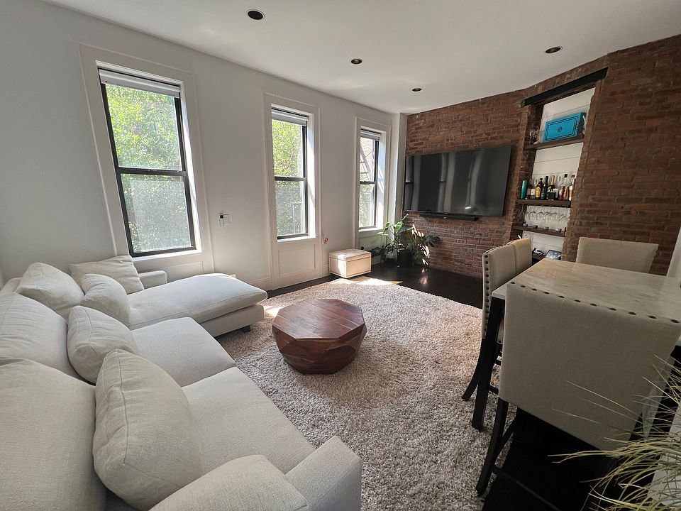 1st image of 96 Perry St APT B10