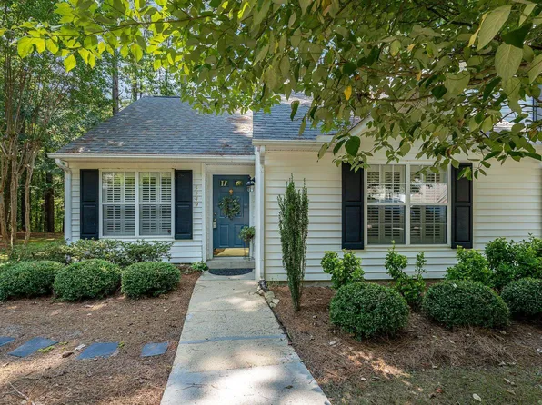 5549 Fieldcross Ct, Raleigh, NC 27610