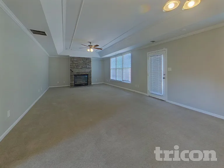 4708 Tonkawa Bnd — Photo 2