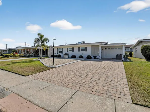 1210 Beach Blvd, Sun City Center, FL 33573