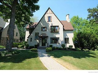 546 College Ave, Niagara Falls, NY 14305