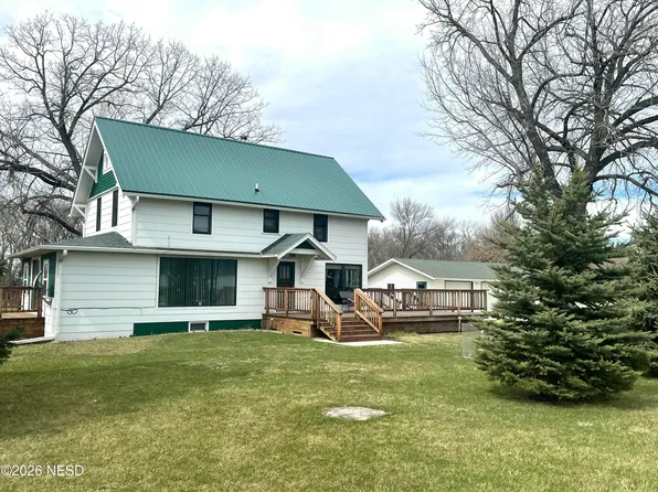 45520 159th St, Watertown, SD 57201