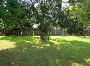 9106 Danielle Ct, Houston, TX 77099
