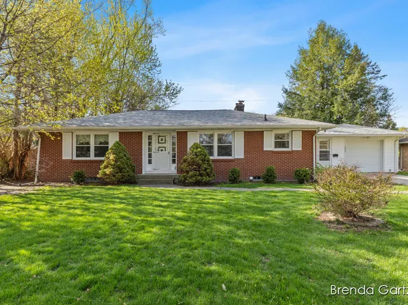 1880 Lynne Ln NW, Grand Rapids, MI 49504