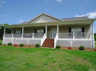 2051 Gary Ln, Hickory, NC 28602