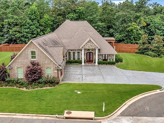 2nd image of 3721 Broadmoor Blvd