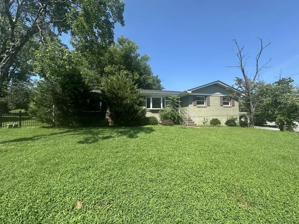 473 Sunliner Dr, Nashville, TN 37209