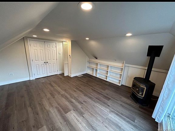2nd image of 789 Crescent Ave Floor 3
