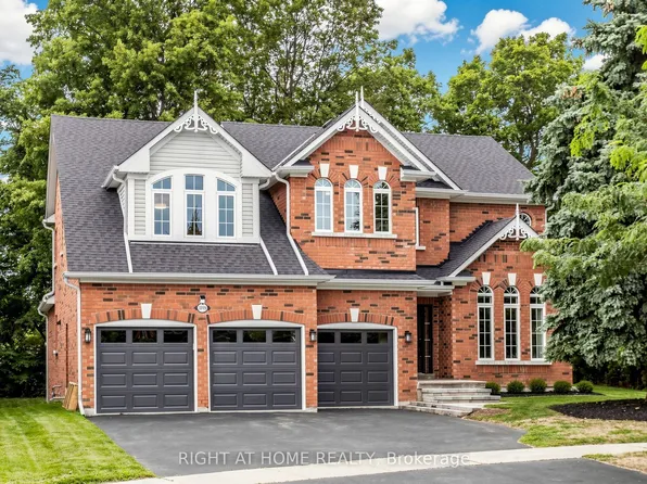 1019 Northern Prospect Cres, Newmarket, ON L3X 1N7