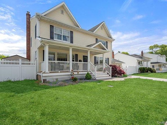 2nd image of 47 Syosset