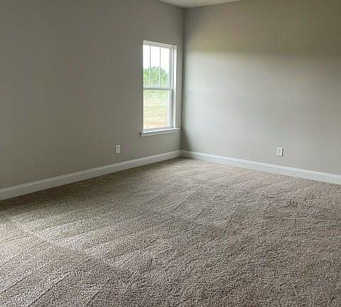 5th image of 752 Viburnum Court