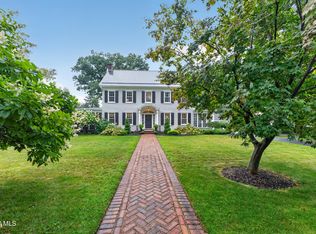 4 Sunnyside Rd, Scotia, NY 12302