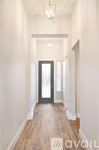 8002 Snake River Dr — Photo 2