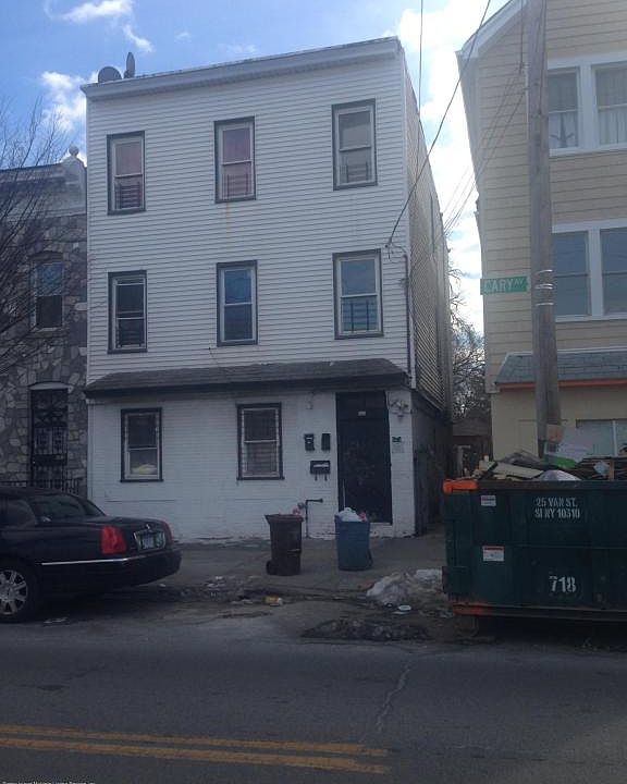 1st image of 664 Cary Ave