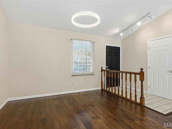 4th image of 2612 White Manor Ct