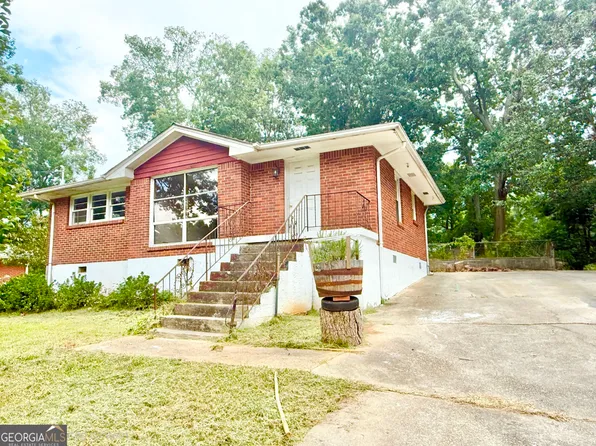 723 Callaway Dr, Forest Park, GA 30297