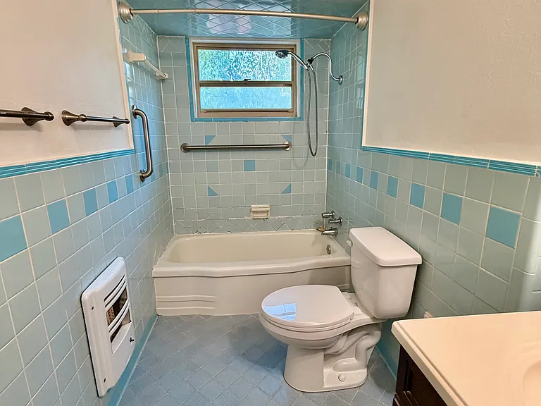 1821 Mariposa Dr #2 — Photo 7