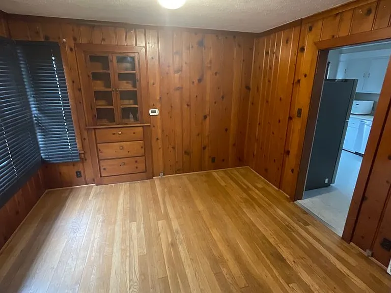 1217 N College Ave — Photo 8