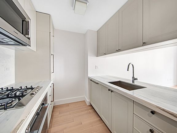 3rd image of 389 E 89th St APT 8E