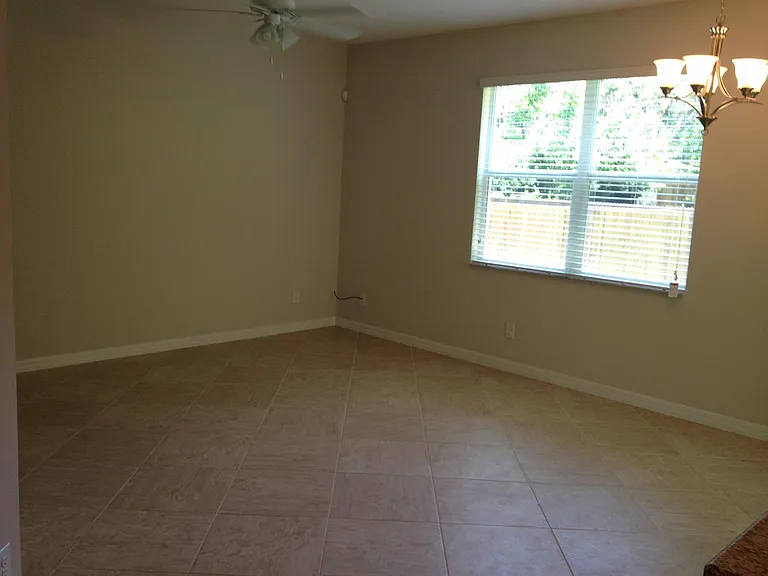 1514 E Kaley St — Photo 5