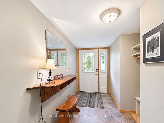 4th image of 39 McConnell Dr