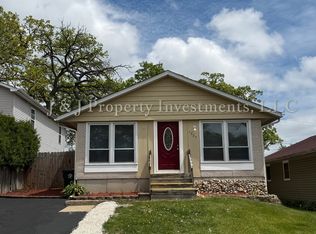 1327 Melrose Ave, Round Lake Beach, IL
