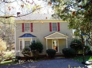 1817 Franklin Dr, Charlottesville, VA 22911