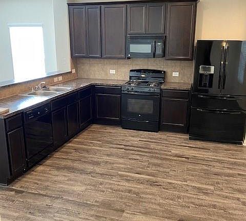 5th image of 124 Hollis Ln