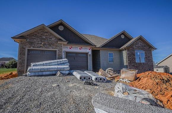 1st image of 248 Oriole Ln