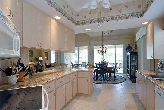 Plenty of room for the cook