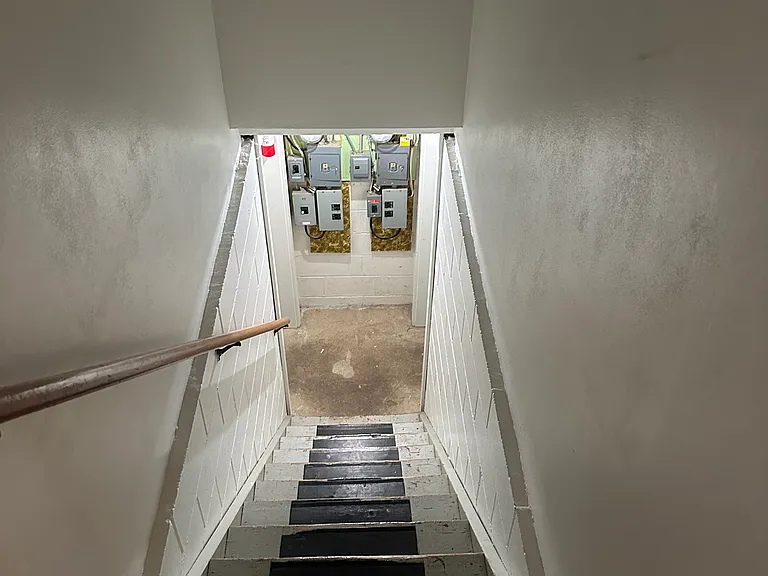 3003 Randolph St — Photo 16