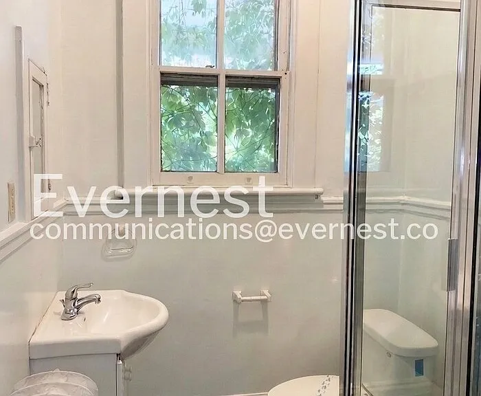 2207 W Grace St #C — Photo 4
