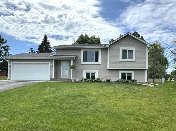 4748 Erickson Dr, New Hope, MN 55428