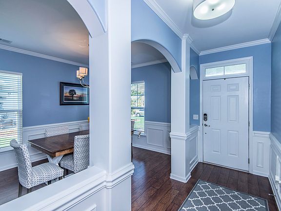3rd image of 411 Flat Rock Ln