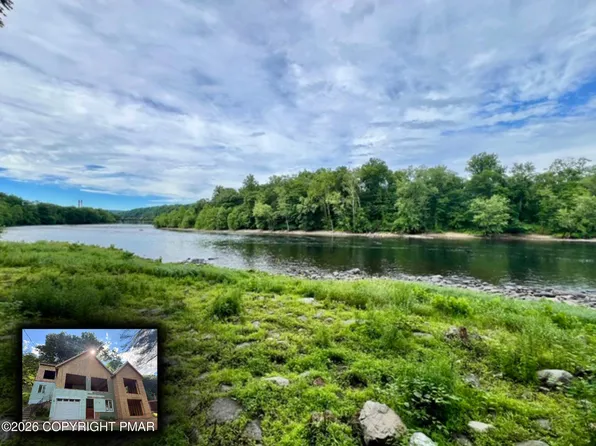 4192 River Rd, Mount Bethel, PA 18343