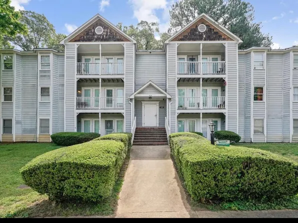 1310 Park Glen Dr APT 204, Raleigh, NC 27610
