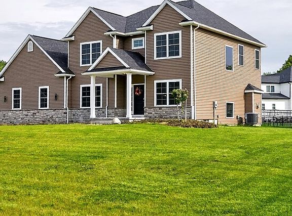 2nd image of 4 Wentworth Dr