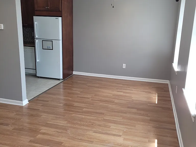 1007 Unicorn Way — Photo 3