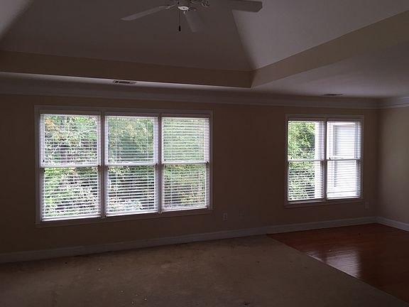 Hardwood Sitting: Master BR