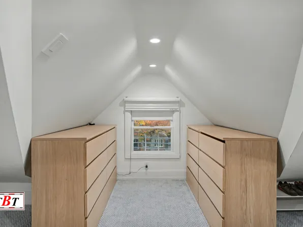 1836 East 27th Street image 25 of 34