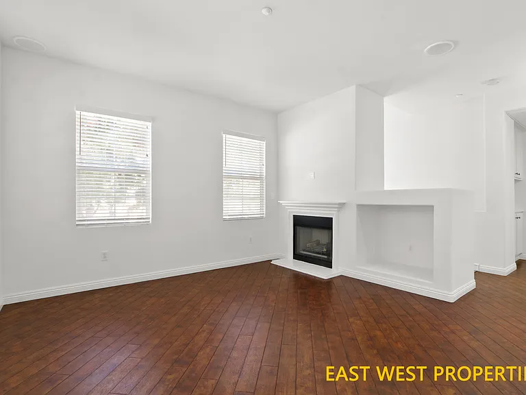 2200 Timberwood — Photo 4