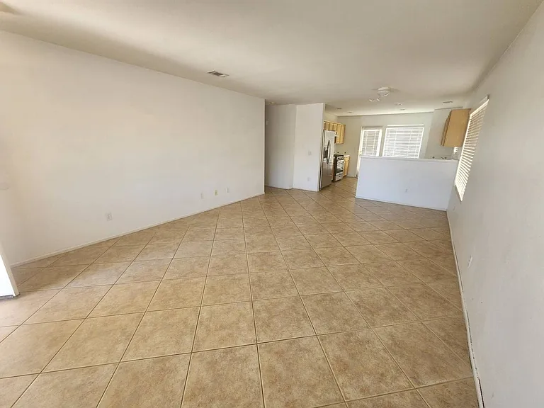 71593 Sunflower Dr — Photo 3