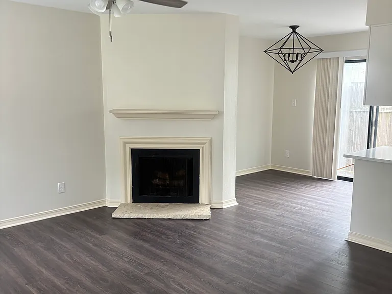 198 Chimney Stone Way — Photo 2