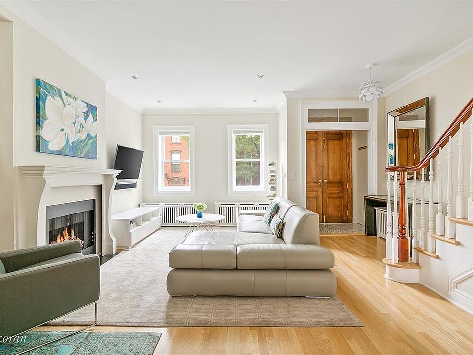 1st image of 455 Sackett St