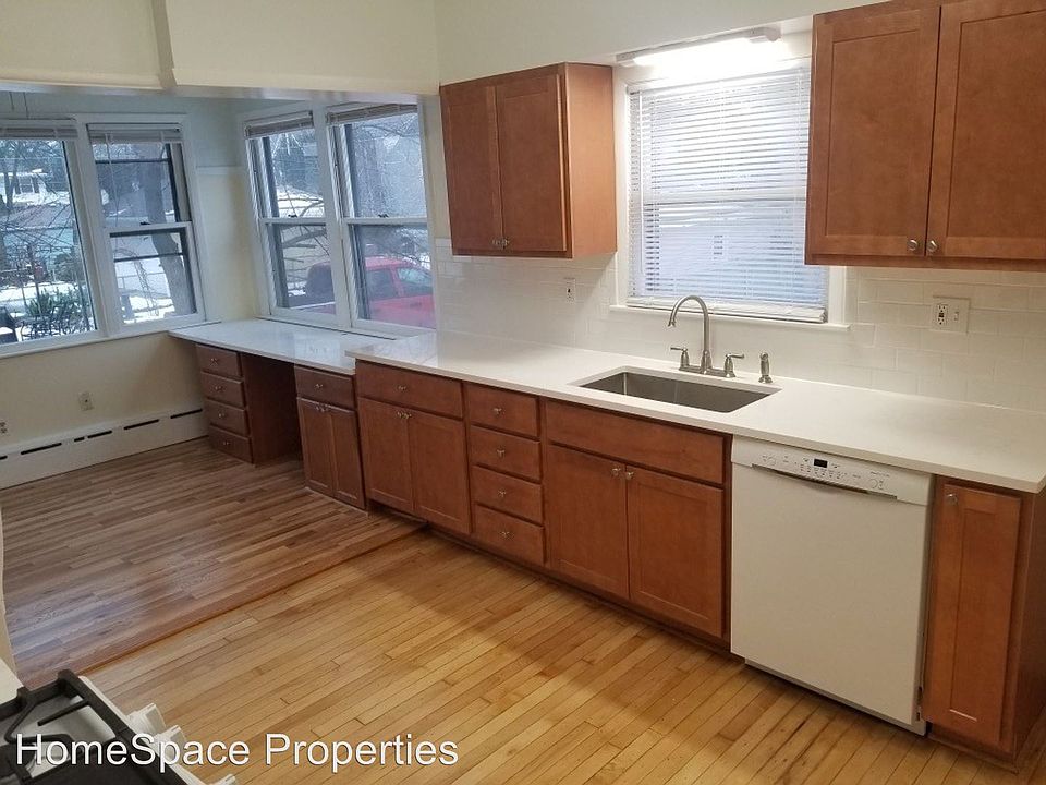 1st image of 813 N Forest Ave APT 1