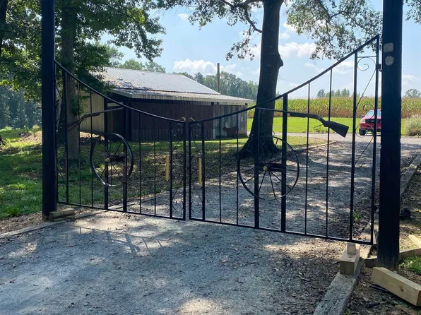 73 English Creek Dr, Somerville, AL 35670